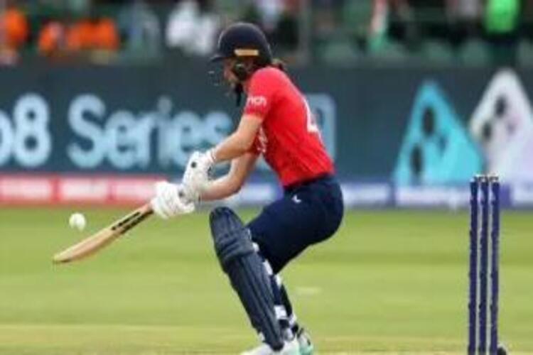 ฟุตบอลโลกหญิง T20: อังกฤษกำลัง ‘ยังคงค้นหาประสิทธิภาพที่สมบูรณ์’ เอมี โจนส์กล่าว