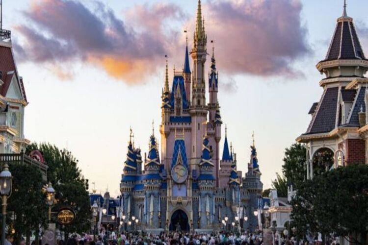 บริษัท Walt Disney ยกเลิกแผน 867 ล้านเหรียญในฟลอริดา